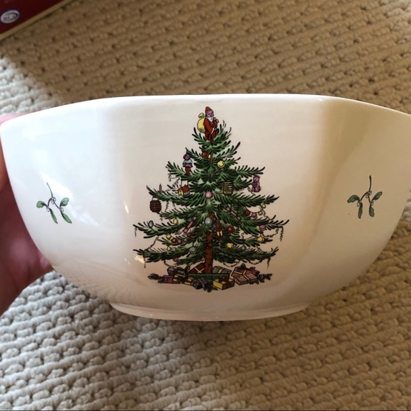 Spode Christmas Tree Bowl - Picture 2 of 7